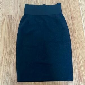 Akris punto US size 2 skirt